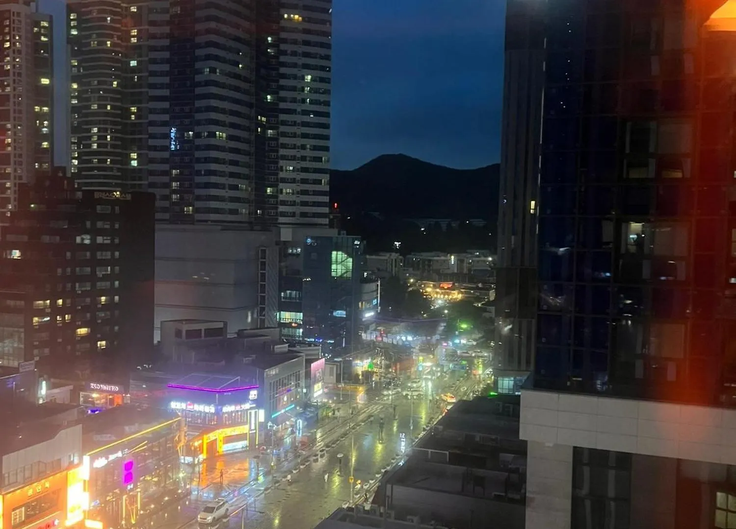 Haeundae La Mer Busan 3*,  South Korea